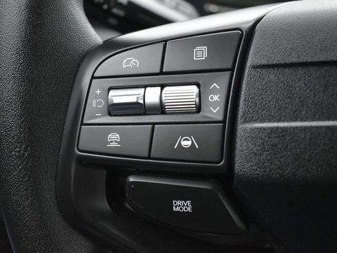 Used 2025 Kia K4 LXS image 17