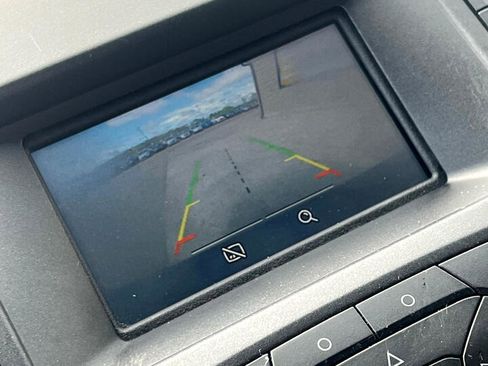 Used 2015 Ford Edge SEL image 21