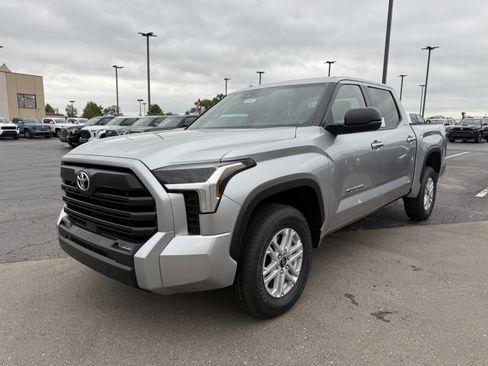New 2026 Toyota Tundra SR5 AWD/4WD image 7