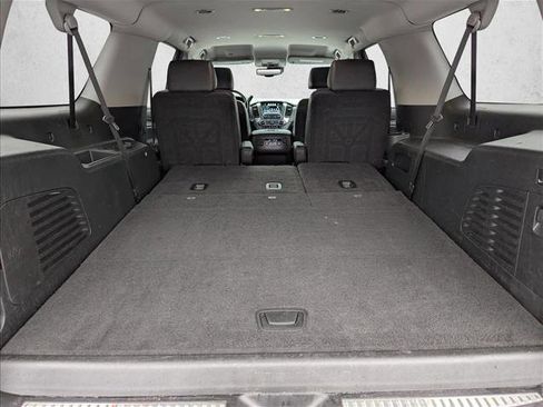 Used 2018 Chevrolet Suburban Premier RWD image 29