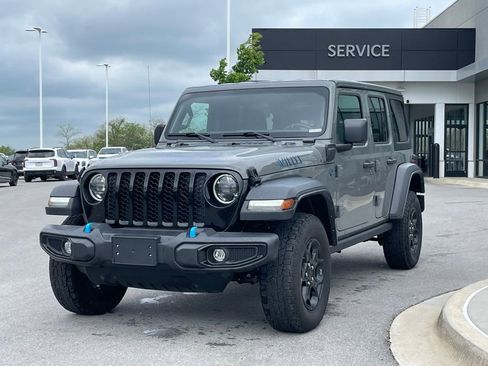 Used 2023 Jeep Wrangler Unlimited AWD/4WD image 3