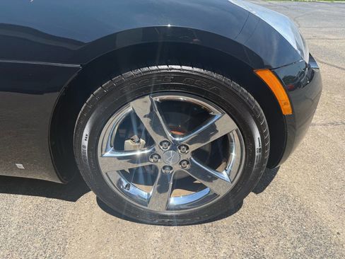 Used 2007 Pontiac Solstice Convertible w/ Premium Package RWD image 43