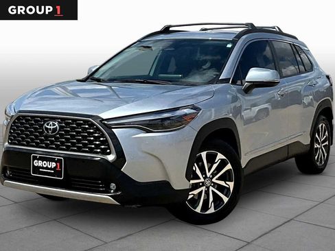 Used 2024 Toyota Corolla Cross XLE w/ Convenience Package image 1