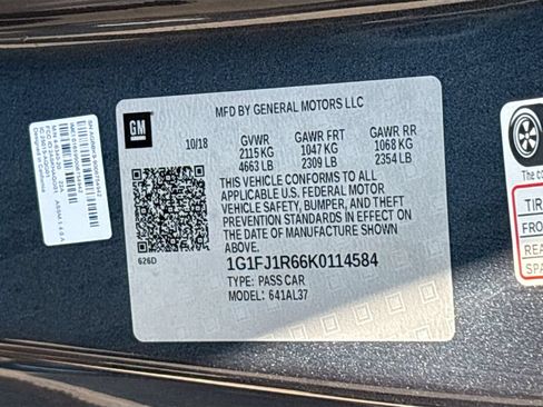 Used 2019 Chevrolet Camaro ZL1 RWD image 28