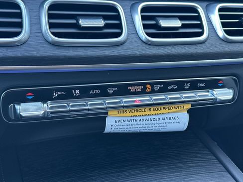 New 2026 Mercedes-Benz GLS 450 4MATIC image 22