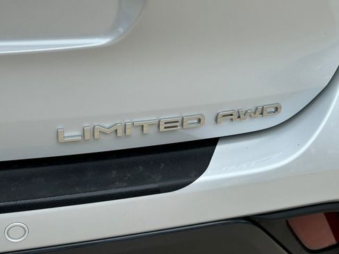 Used 2026 Toyota Highlander Limited image 14