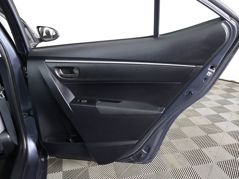 Used 2015 Toyota Corolla L image 18