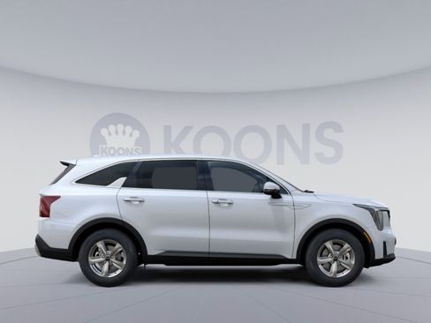 New 2026 Kia Sorento LX image 10