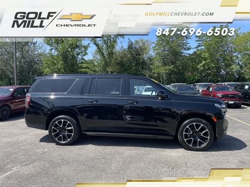 Used 2024 Chevrolet Suburban RST w/ Luxury Package AWD/4WD image 4