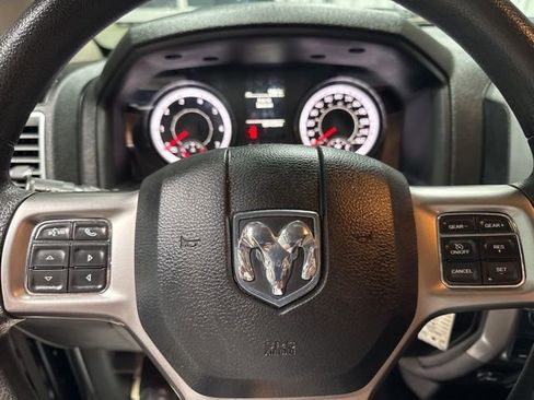 Used 2021 RAM 1500 Classic SLT image 15