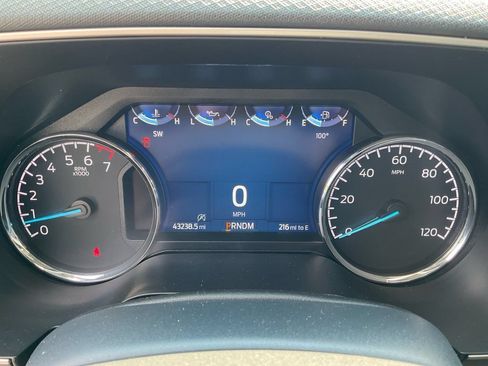 Used 2022 Ford F150 XLT w/ Equipment Group 301A Mid AWD/4WD image 13