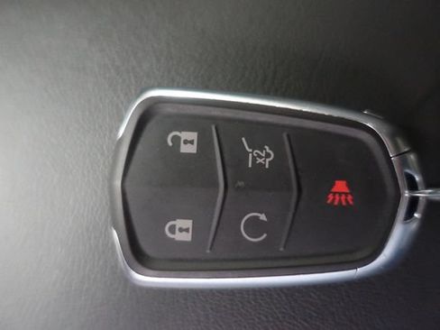 Used 2024 Cadillac XT6 Sport w/ LPO, Floor Liner Package AWD/4WD image 17