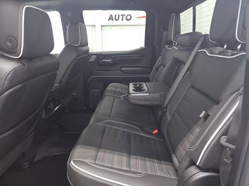 Used 2025 GMC Sierra 1500 AT4X image 18