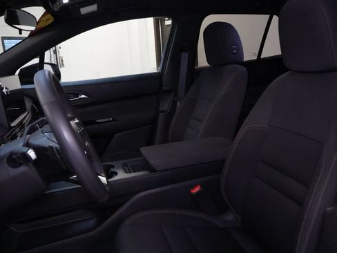 Used 2025 Honda Prologue EX image 14