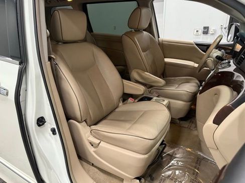 Used 2015 Nissan Quest SL image 38