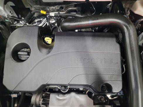 Used 2023 Chevrolet Equinox LS w/ LPO, Floor Liner Package FWD image 30