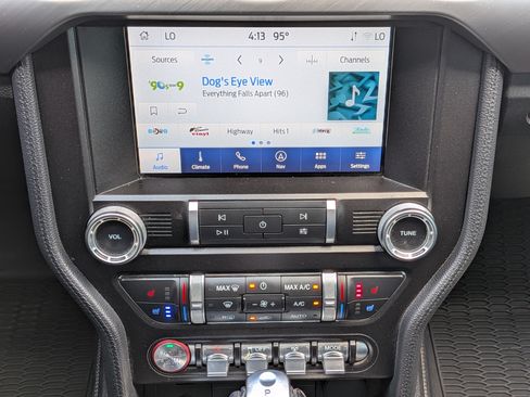Used 2022 Ford Mustang GT Premium w/ Equipment Group 401A RWD image 17