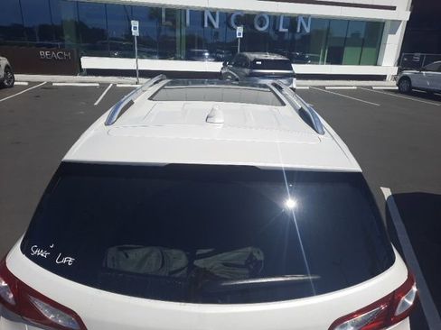 Used 2020 Chevrolet Equinox Premier image 5