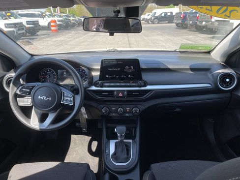Used 2023 Kia Forte LXS FWD image 15