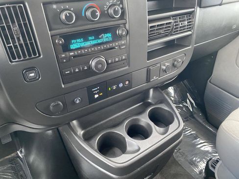 Used 2017 Chevrolet Express 3500 LT w/ LT Preferred Equipment Group image 15