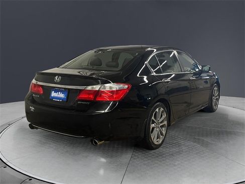 Used 2014 Honda Accord Sport image 5