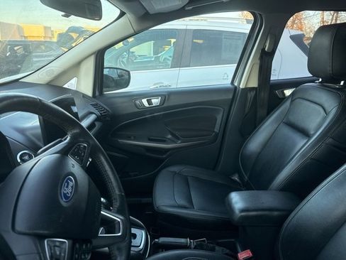 Used 2019 Ford EcoSport SE image 6