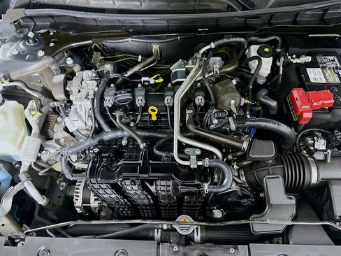 Used 2024 Nissan Altima 2.5 SR image 30