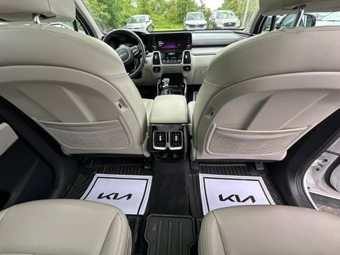 Used 2023 Kia Sorento SX AWD/4WD image 14
