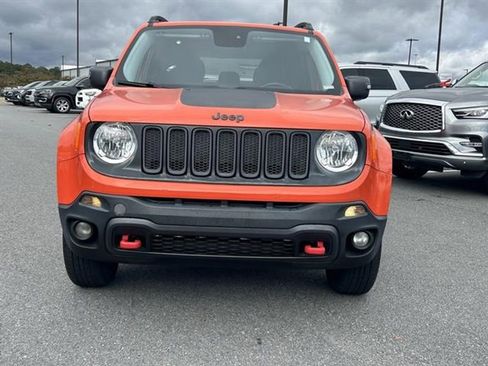 Used 2016 Jeep Renegade Trailhawk w/ Premium Trailhawk Package image 2