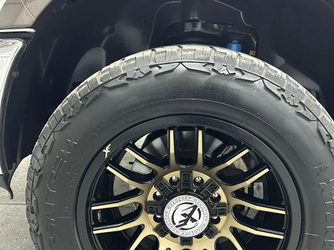 Used 2018 RAM 2500 Laramie w/ Off Road Package image 23