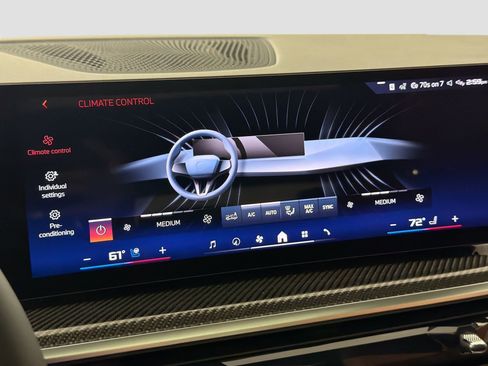 New 2026 BMW X5 M60i image 16