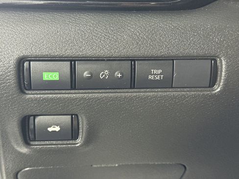 Certified 2023 Nissan Sentra SV image 22