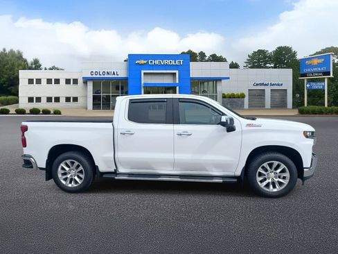 Used 2020 Chevrolet Silverado 1500 LTZ w/ LTZ Premium Package AWD/4WD image 3