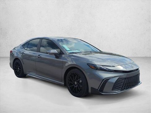 New 2026 Toyota Camry SE w/ Convenience Package FWD image 3