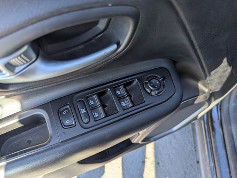 Used 2020 Jeep Renegade Altitude image 27