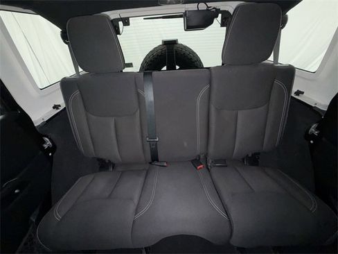 Used 2015 Jeep Wrangler Unlimited Sahara w/ Dual Top Group image 20