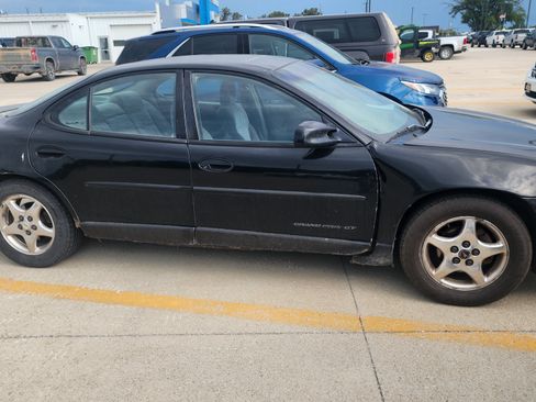 Used 1998 Pontiac Grand Prix GT w/ Opt Pkg FWD image 4