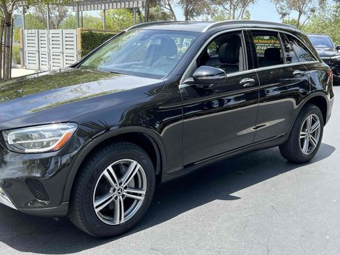 Used 2020 Mercedes-Benz GLC 300 4MATIC w/ Premium Package image 53