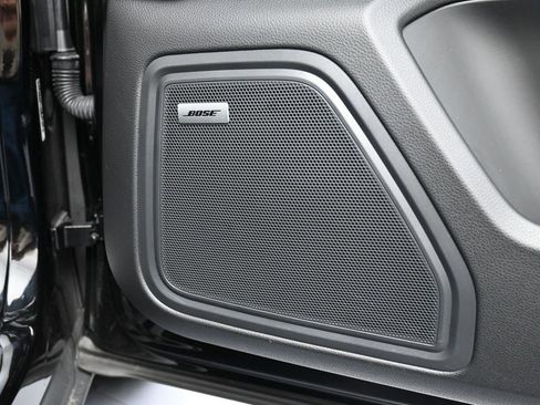 Certified 2022 Porsche Macan image 29