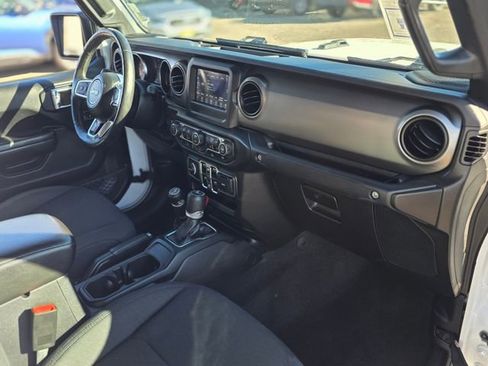 Used 2020 Jeep Gladiator Sport w/ Quick Order Package 24S image 8