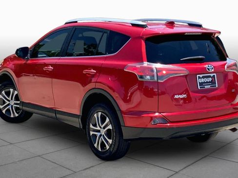 Used 2016 Toyota RAV4 LE FWD image 12