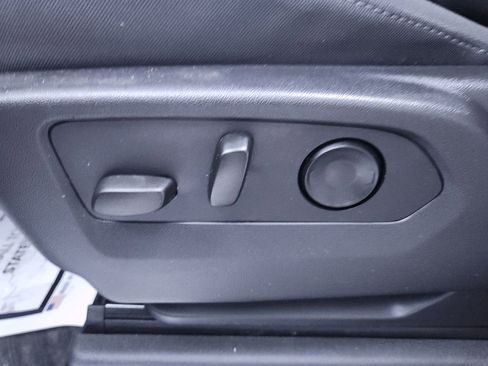 Used 2024 Chevrolet Silverado 1500 LT image 12