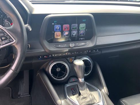 Used 2017 Chevrolet Camaro SS RWD image 7