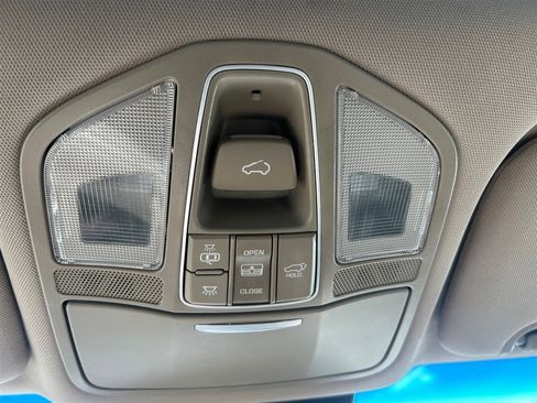 Used 2017 Hyundai Santa Fe Limited FWD image 29