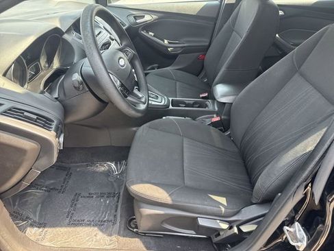 Used 2016 Ford Focus SE FWD image 14