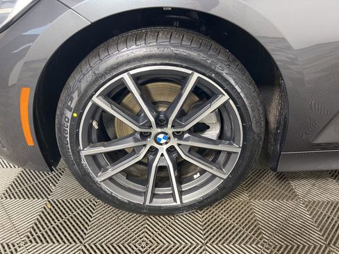 Used 2021 BMW 330i xDrive Sedan w/ Premium Package image 15