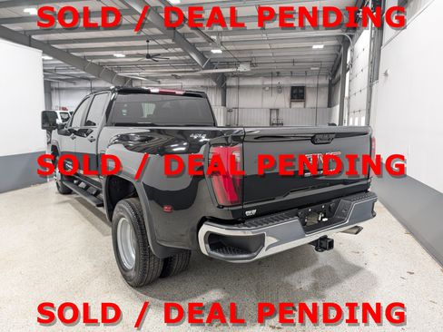Used 2025 GMC Sierra 3500 Pro AWD/4WD image 5