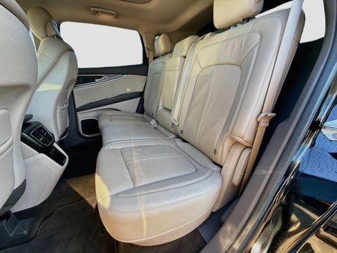 Used 2020 Lincoln Nautilus Reserve w/ Equipment Group 201A FWD image 20