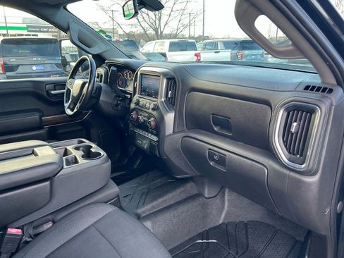 Used 2021 Chevrolet Silverado 1500 LT image 25