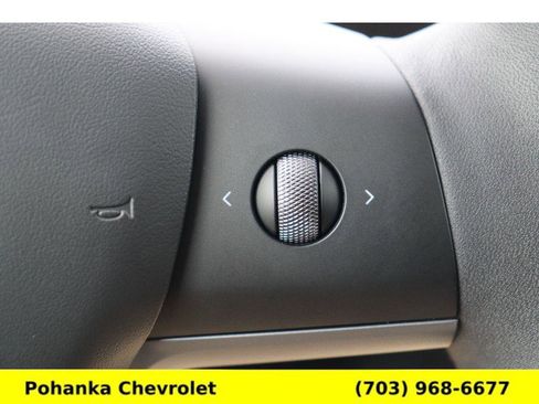 Used 2024 Tesla Model Y Long Range RWD image 12